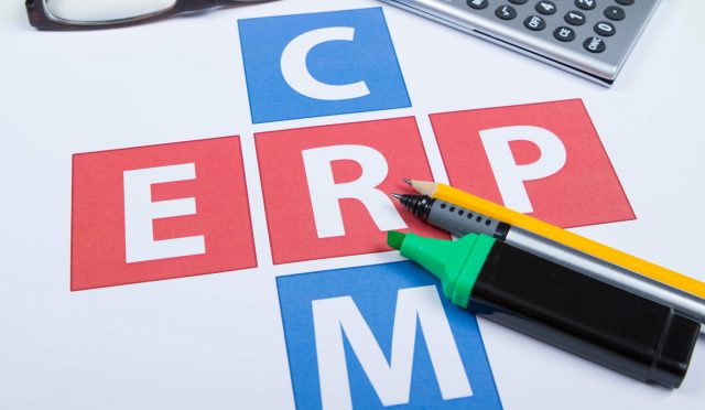 CRM-ile-ERP-Arasindaki-Farklar-Nelerdir