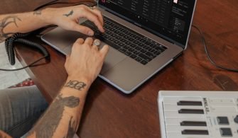 Windows-10-Ses-Video-Senkronizasyonu-Nasil-Onarilir