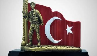 komando-turk-bayrakli-plaket