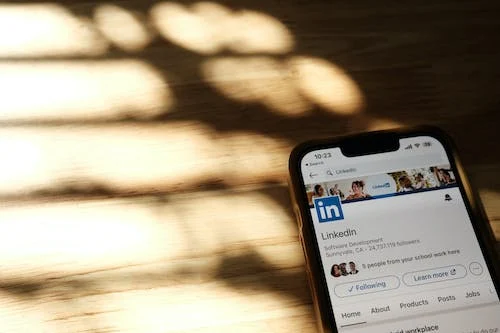 LinkedIn Nedir ve Nasıl Kullanılır?